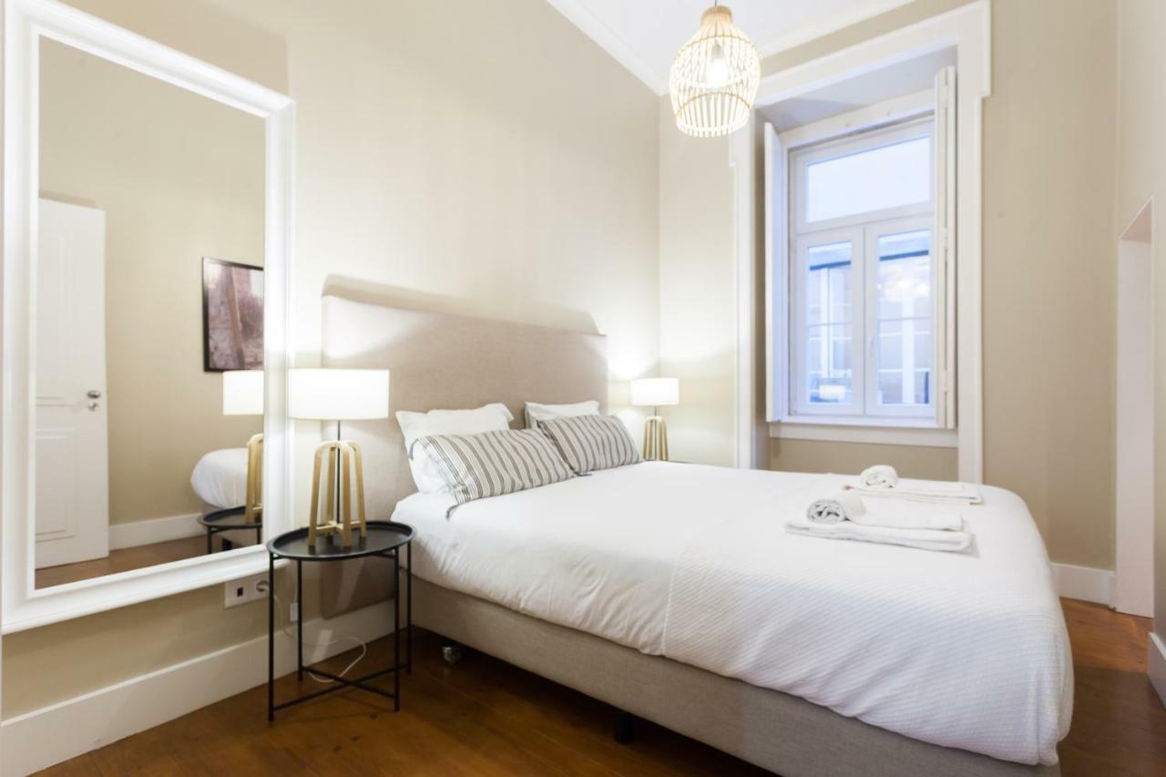 Baixa Vintage Three-Bedroom Apartment - By Lu Holidays Lisboa Eksteriør bilde